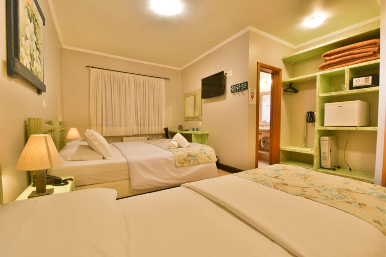 Quarto Deluxe - Pousada Borô Gramado